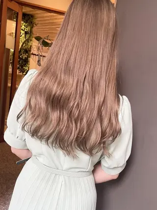 カラー ロング TIGRE kamitoriのヘアスタイル