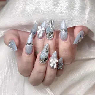 ミディアム タオ タオ Nailのネイルデザイン