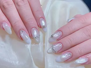 ネイル ネイルサロンエクラ 🫧Shizukaのネイルデザイン