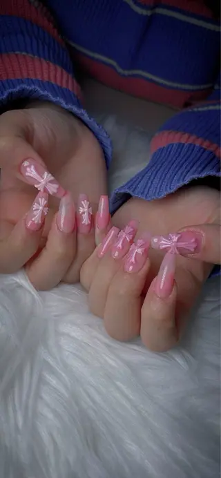 ネイル JINI NAIL所属・ジニ ネイルのネイルデザイン