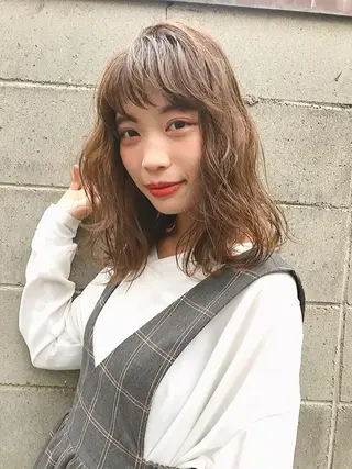 ミディアム カラー ✨艶ブリーチカラー ✨四ノ宮裕己のヘアスタイル