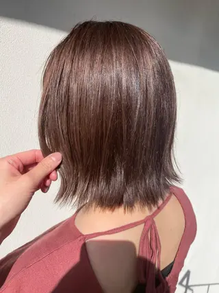 ミディアム カラー ブリーチなしで透け感 暖色カラーボブaoiのヘアスタイル