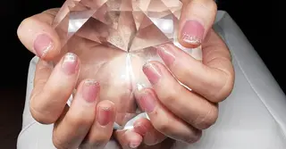 ネイル 大島 さやかのネイルデザイン