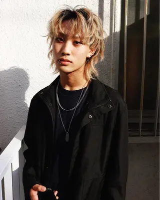 ショート パーマ メンズ 大内田 凌馬のヘアスタイル