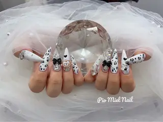 セミロング momo 長さだしのネイルデザイン