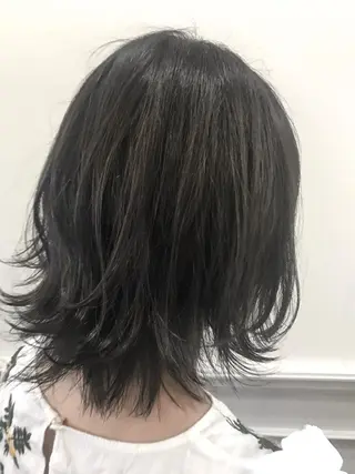 ミディアム カラー ひろせ かなのヘアスタイル