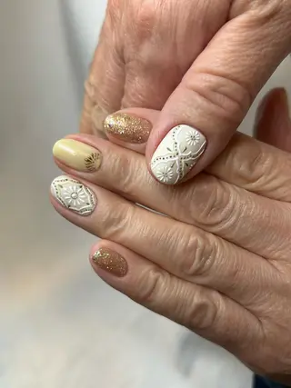 ネイル 大崎 奈々のネイルデザイン