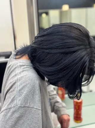 カラー メンズ 岡乃 麻衣のヘアスタイル