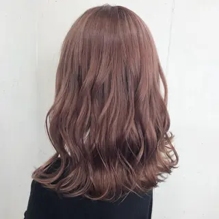 ミディアム カラー パーマ ヘアアレンジ 八巻 晴香のヘアスタイル