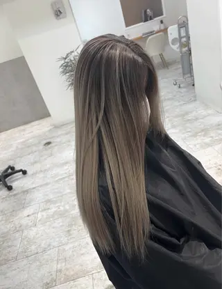 ロング カラー ROBIN所属・指名数No.1 /NAOYAのヘアスタイル