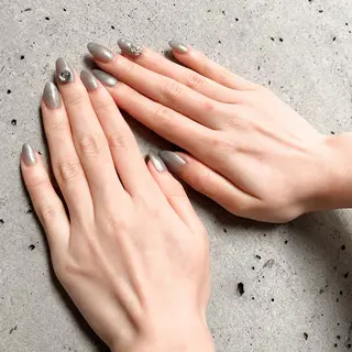 ネイル NAIL Salon IP所属・長谷川 奈緒美のネイルデザイン