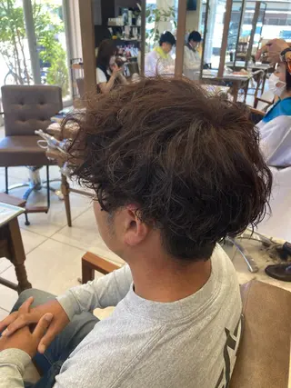 ショート パーマ メンズ ハイトーン/寒色系 カラー/Risa🌿のヘアスタイル