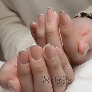 ネイル infinity skyのネイルデザイン