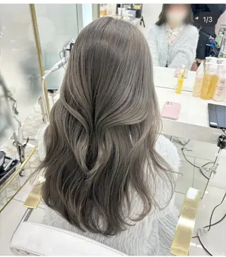 ロング カラー COAOMOTESANDO所属・COA/ YUZUのヘアスタイル