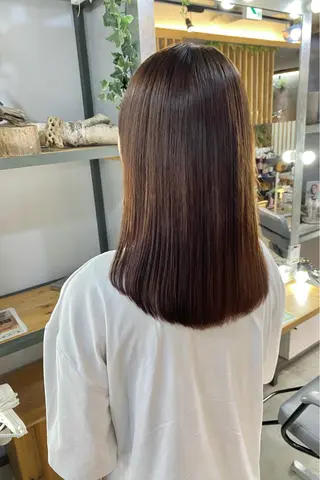セミロング 菊地 紗矢のヘアスタイル