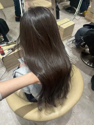 セミロング 顔周りカット/ 透明感カラー/ユナのヘアスタイル