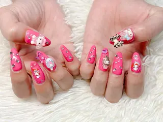 ネイル パッチリオメメ Lianaのネイルデザイン