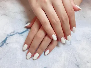 ネイル ネイルリボン 受付スタッフのネイルデザイン