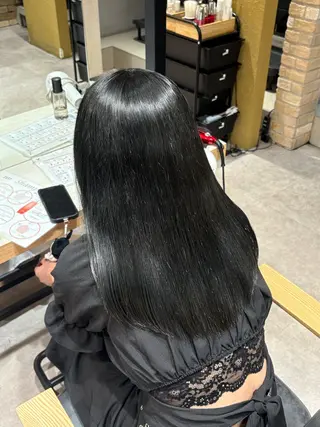 ロング フェザー/ニュアンス /レイヤーのヘアスタイル