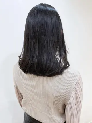 ミディアム あずまぐち めぐみのヘアスタイル