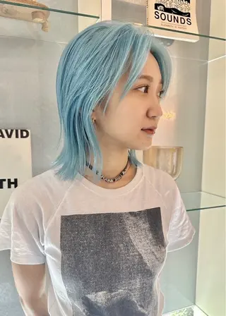 ミディアム カラー 栄/ミルクティー/ ベージュ/リホナ🧸のヘアスタイル