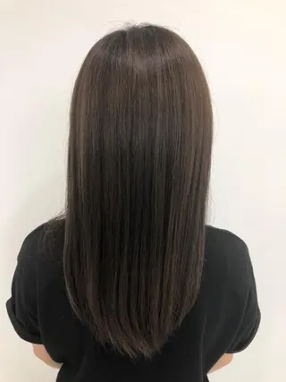 ロング カラー 白髪ぼかしハイライト めさきすずなのヘアスタイル