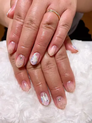 ネイル The Best Beauty受付担当のヘアスタイル