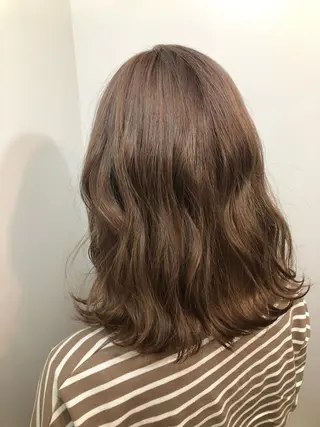 セミロング カラー 女性リピ90%🍨 🩷佐藤みずきのヘアスタイル