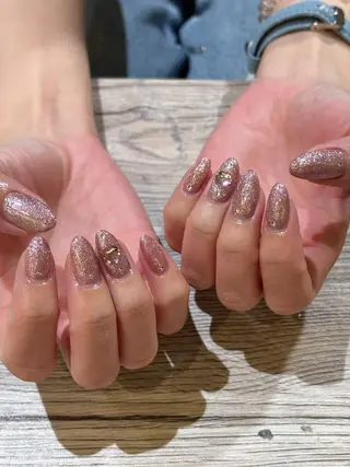 ネイル REINA .のネイルデザイン