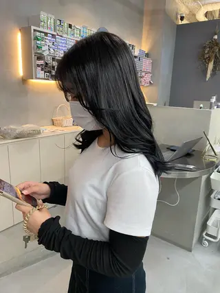 セミロング カラー qulim所属・前橋 姫奈のヘアスタイル