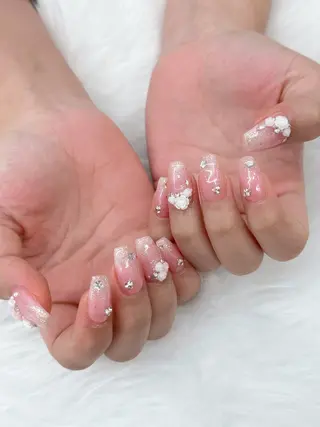 ネイル Luxe Nailのネイルデザイン