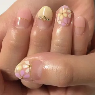 ネイル 40代からの爪を守る ×ケア重視サロン♡のネイルデザイン