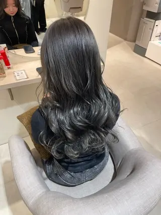 ロング CreBiA ten_所属・CreBiA あきとのヘアスタイル