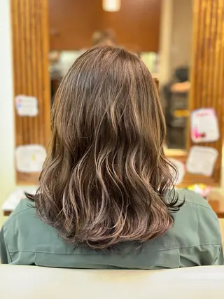 ミディアム カラー ヘアアレンジ 加藤 瑠美のヘアスタイル