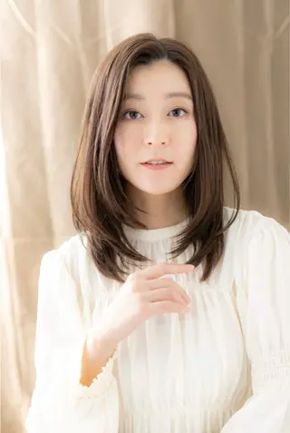 ミディアム カラー パーマ カバーヘアブリス上尾店所属・飯田 萌友のヘアスタイル