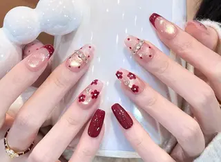 ネイル Pure&Rich Nailのネイルデザイン