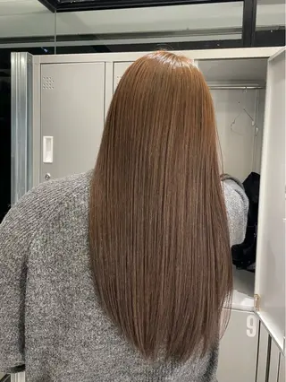 ロング カラー MINORI /レイヤーカットのヘアスタイル