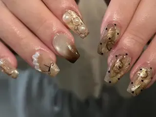 ネイル 花岡 美沙子のネイルデザイン