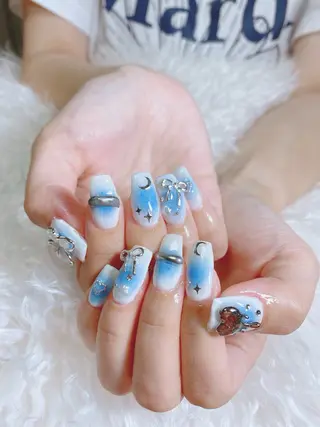 ネイル n o q r m. n a c h iのネイルデザイン