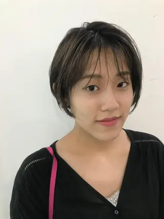 ショート pole/apartment所属・💓パーマ，💗 レイヤーカットのヘアスタイル