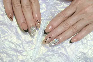 ネイル Leonie ｵｵｲのネイルデザイン