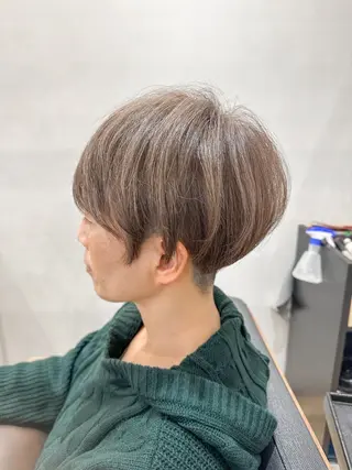 ショート シノハラ ガクト ショート/白髪ぼかしのヘアスタイル