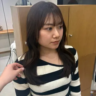 セミロング カラー momo / カラーモデルのヘアスタイル