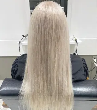 ロング カラー GiseL アンリのヘアスタイル