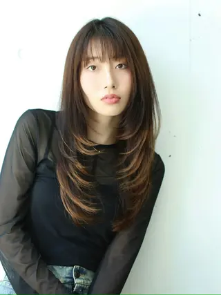 ロング 【白髪ぼかし】 愛甲竜佑のヘアスタイル