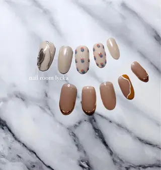 ネイル ﾈｲﾙﾙｰﾑﾘｯｶ 𝐦𝐚𝐲𝐮のネイルデザイン