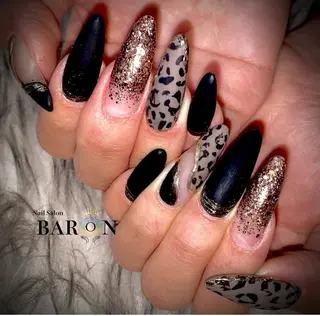 ネイル YOSHINO ♛︎BARON♛︎のネイルデザイン