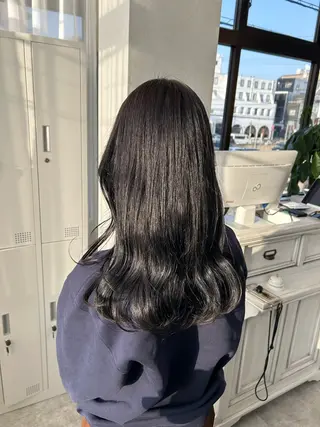 セミロング カラー suri-ru hair【スリールヘアー】所属・FURUSAWA AOIのヘアスタイル