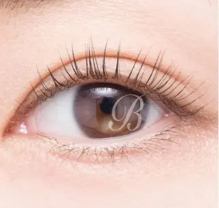 マツエク・マツパ Eyelash Salon Blanc School所属・越智 彩乃のマツエク・マツパデザイン