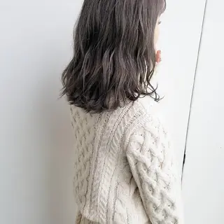 ミディアム カラー iplus✴ まつげ、眉毛、耳つぼのマツエク・マツパデザイン